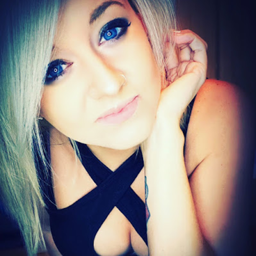 Meet your Posher, Marissa